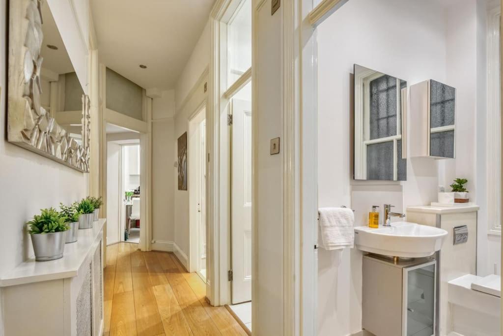 2bed 2bath Earls Court Apartamento Londres
