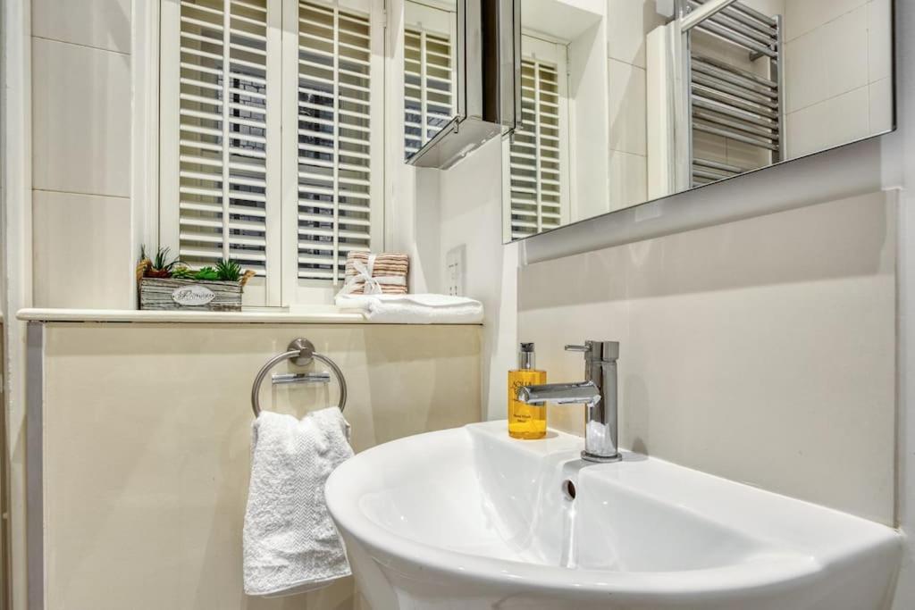 2bed 2bath Earls Court Apartamento