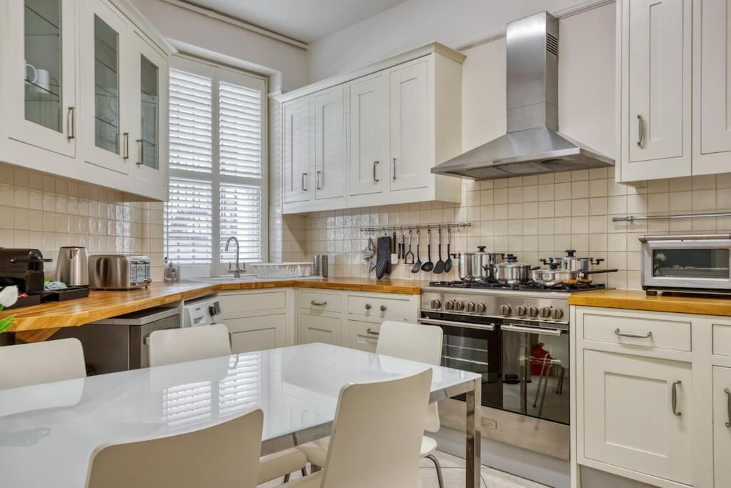 Apartamento 2bed 2bath Earls Court *